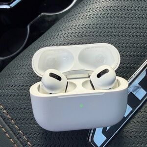 Apple AirPods Pro with White Charging Case